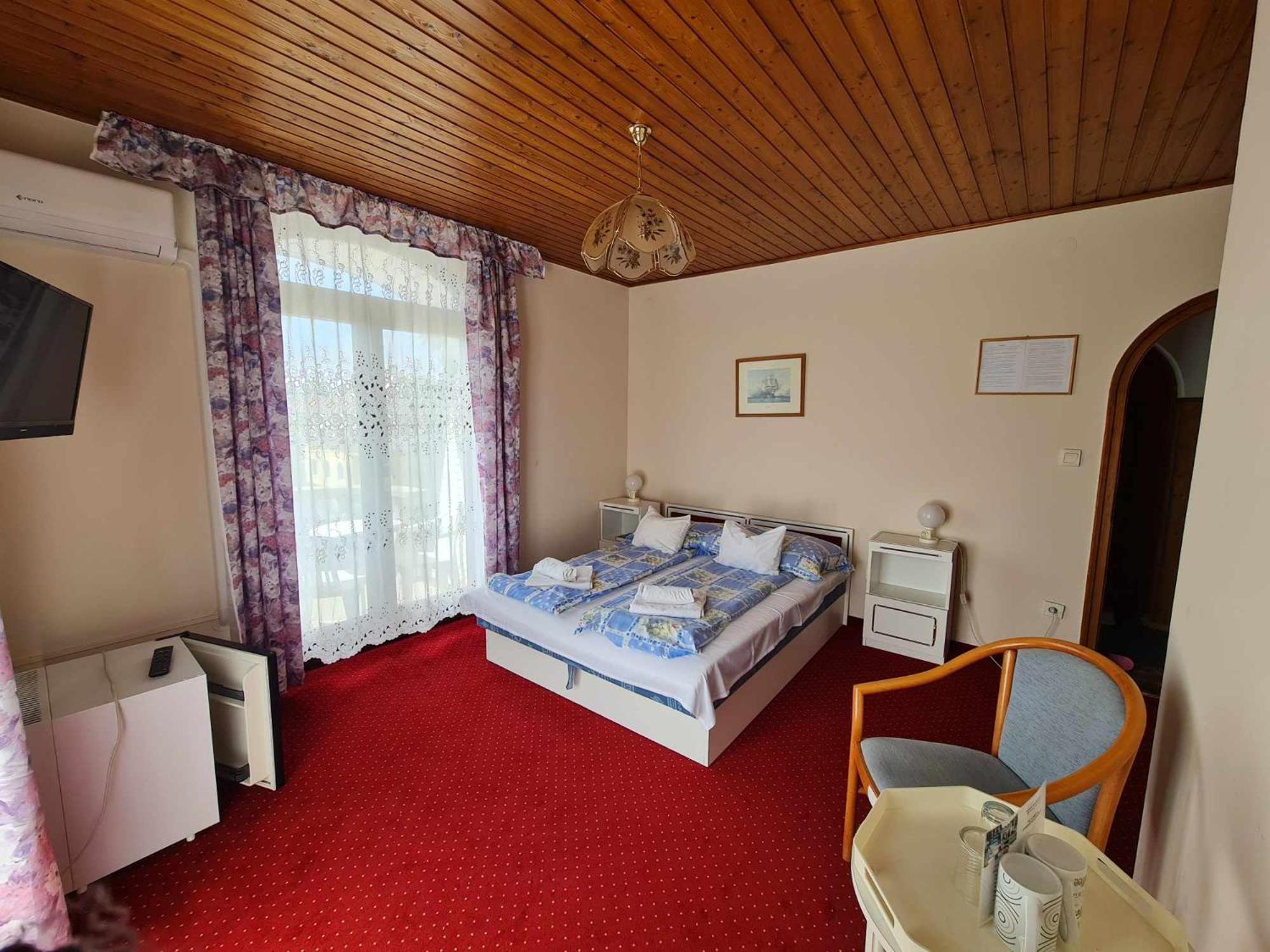 Steinhaus Bed & Breakfast ケストヘイ エクステリア 写真