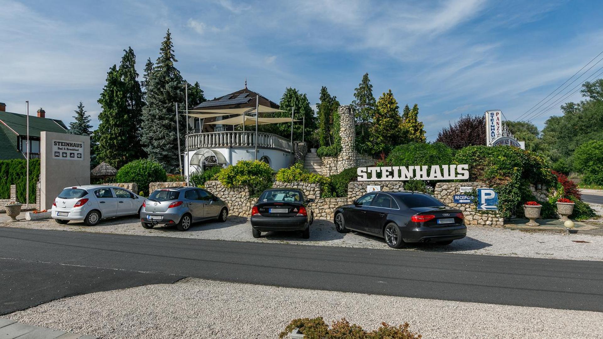 Steinhaus Bed & Breakfast ケストヘイ エクステリア 写真